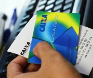 Caixa começa a pagar o pis nesta segunda