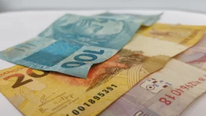 PIB do Brasil cresce 3,4% em 2024.