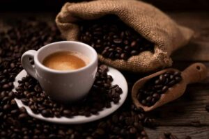 “preço do Café” por que O preço do café chegou a 77% mais caro em um ano?